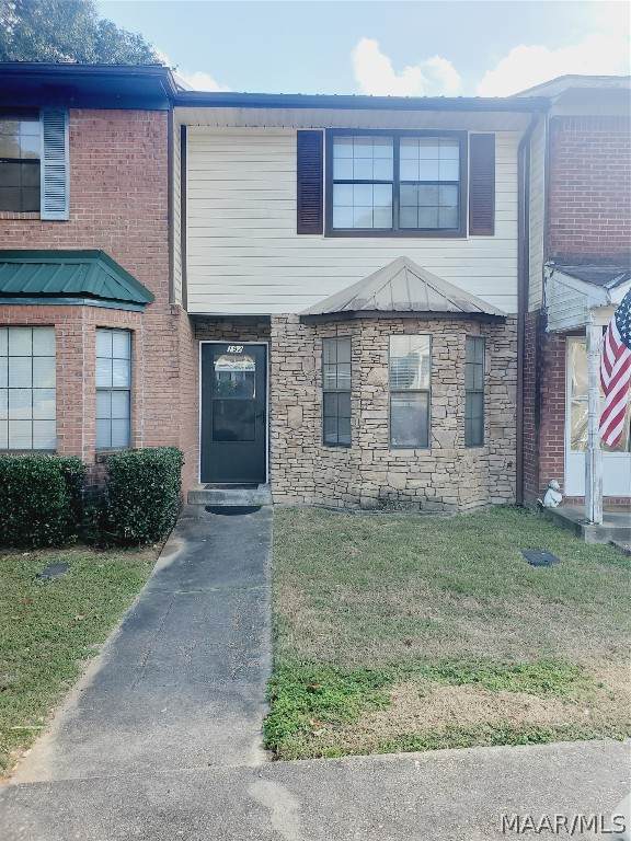 192 Lakeview Drive - Photo 1