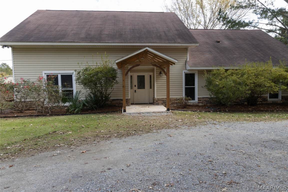 475 Honeysuckle Lane - Photo 1