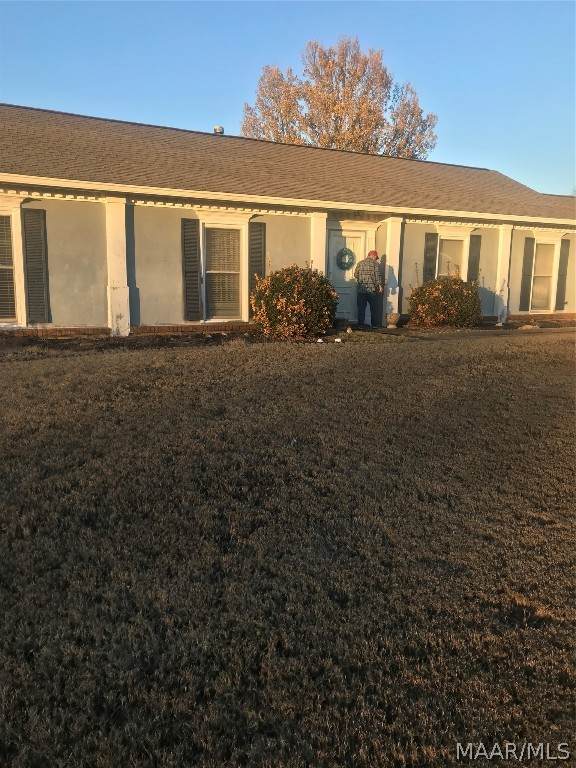 1827 Tara Drive - Photo 1