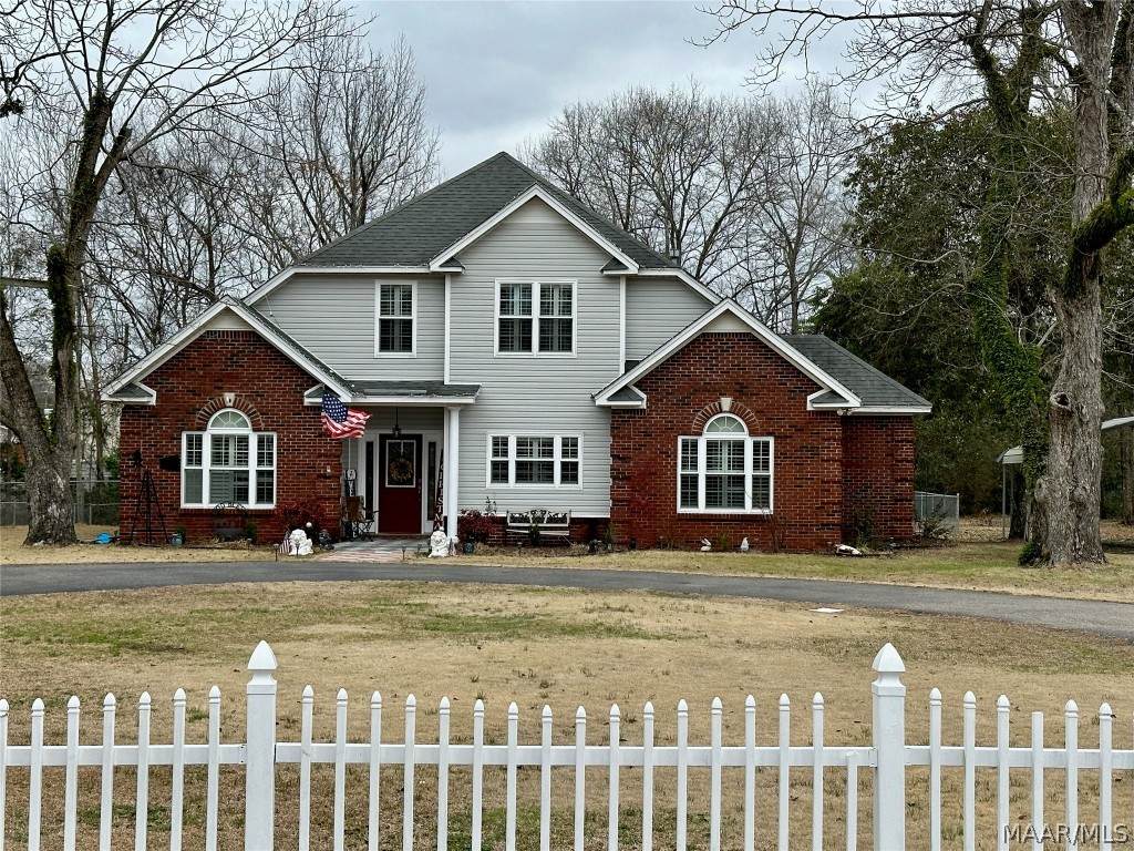 5480 Shady Drive - Photo 1
