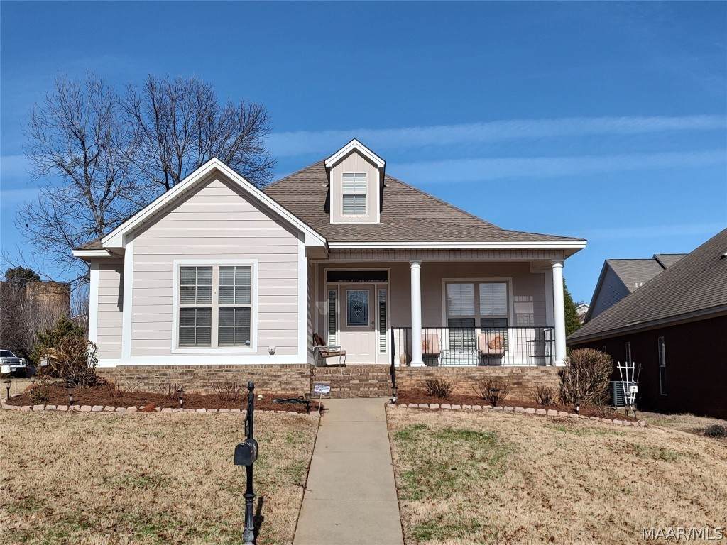 1203 Sadie Circle - Photo 1