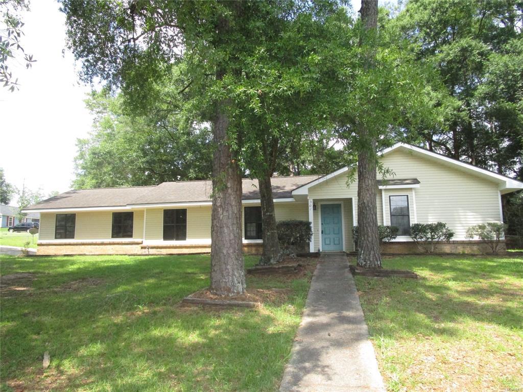 301 Ridgeway Drive - Photo 1