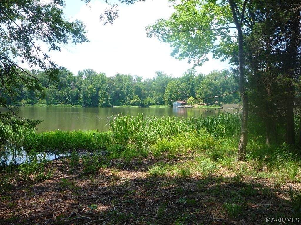 4 Leigh Ann Lane - Photo 1