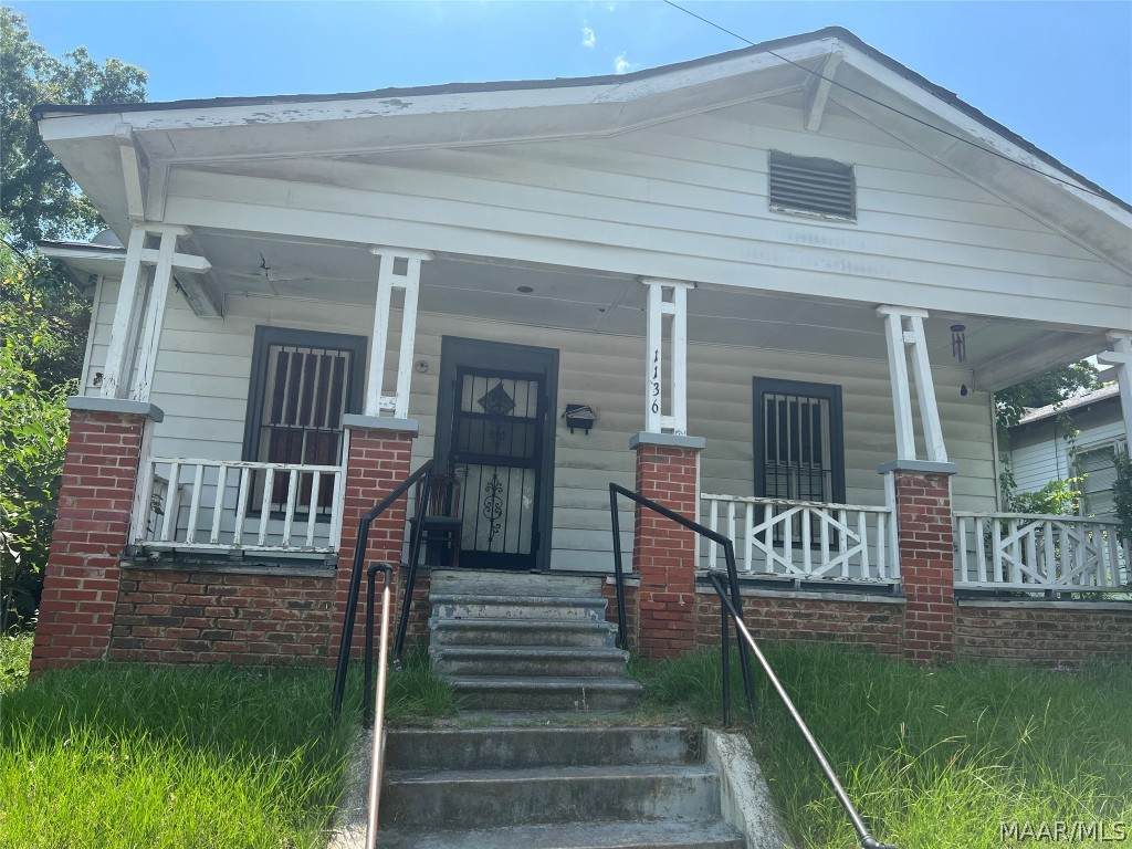 1136 Persons Street - Photo 1