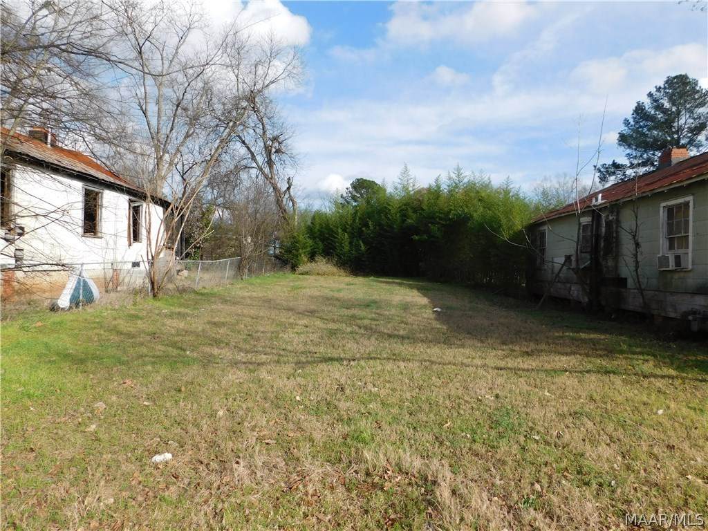 1233 Aaron Street - Photo 1