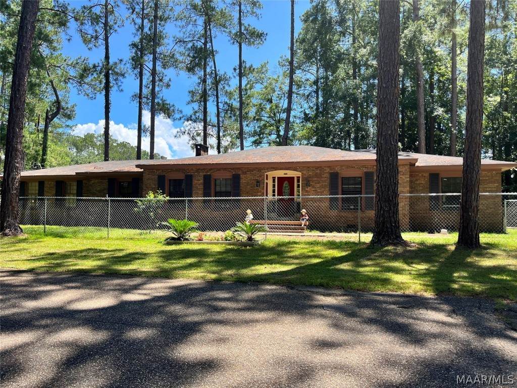 635 Pinecove Drive - Photo 1