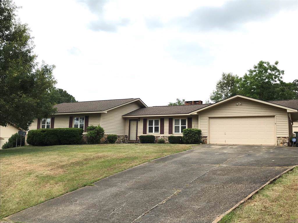 206 Seminole Drive - Photo 1