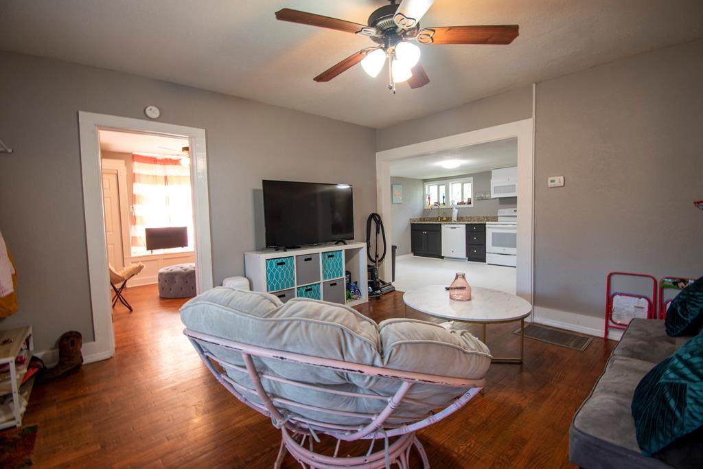 56 Fort Butler St - Photo 1