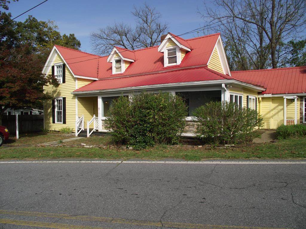 7 Terrace Avenue - Photo 1