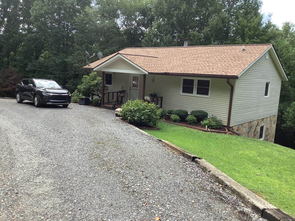 584 Foothill Rd - Photo 1