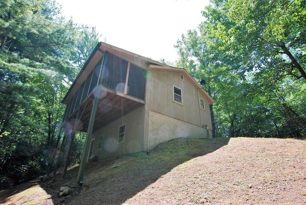 654 Bear Hollar - Photo 1