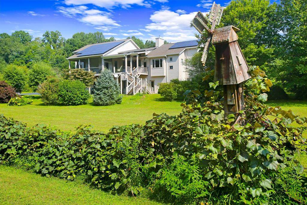 346 Meadow Creek Dr - Photo 1