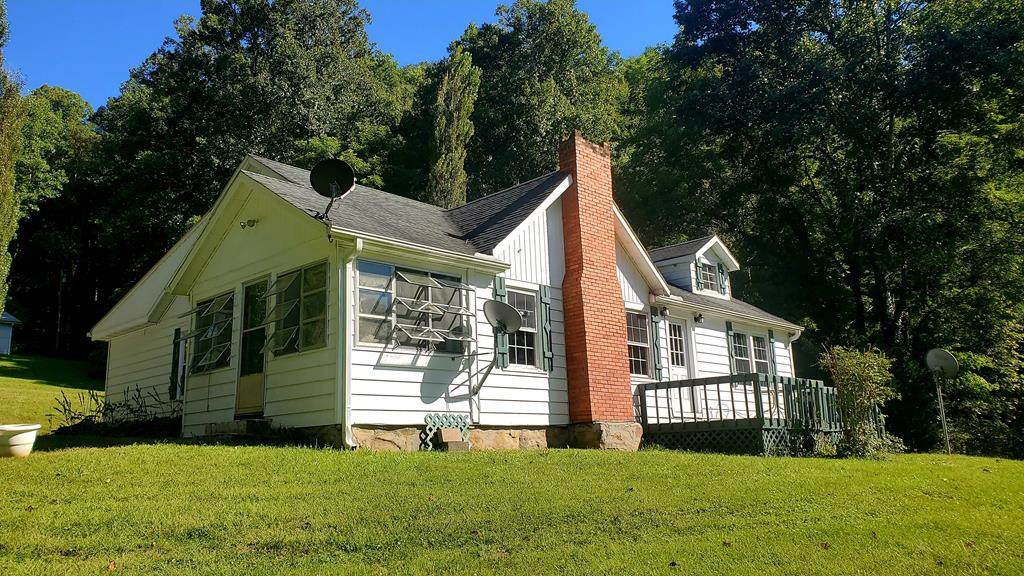 53 Sams Hill Road - Photo 1