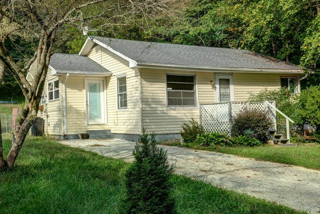 135 Glenwood Street - Photo 1