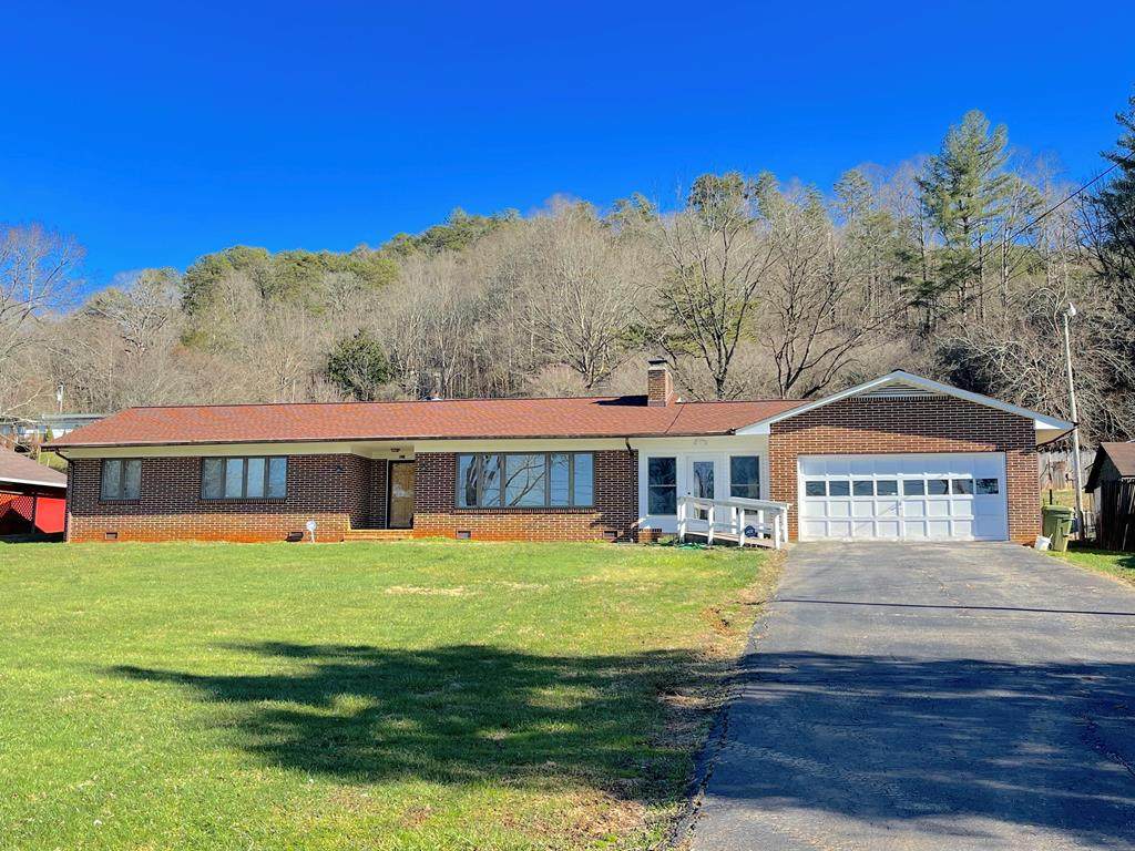 271 Bristol Avenue - Photo 1