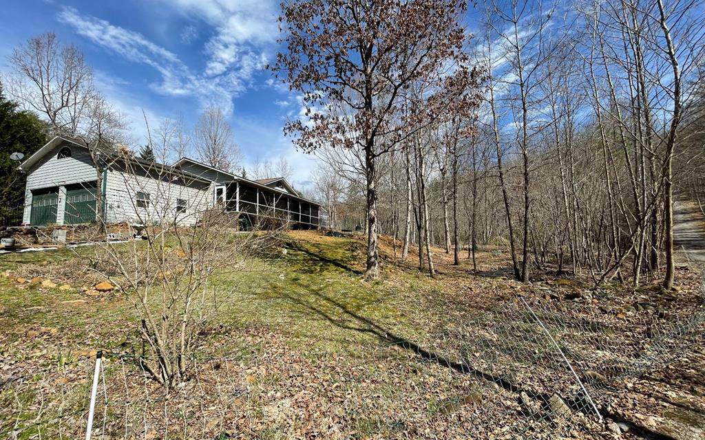 4693 Dogwood Circle - Photo 1