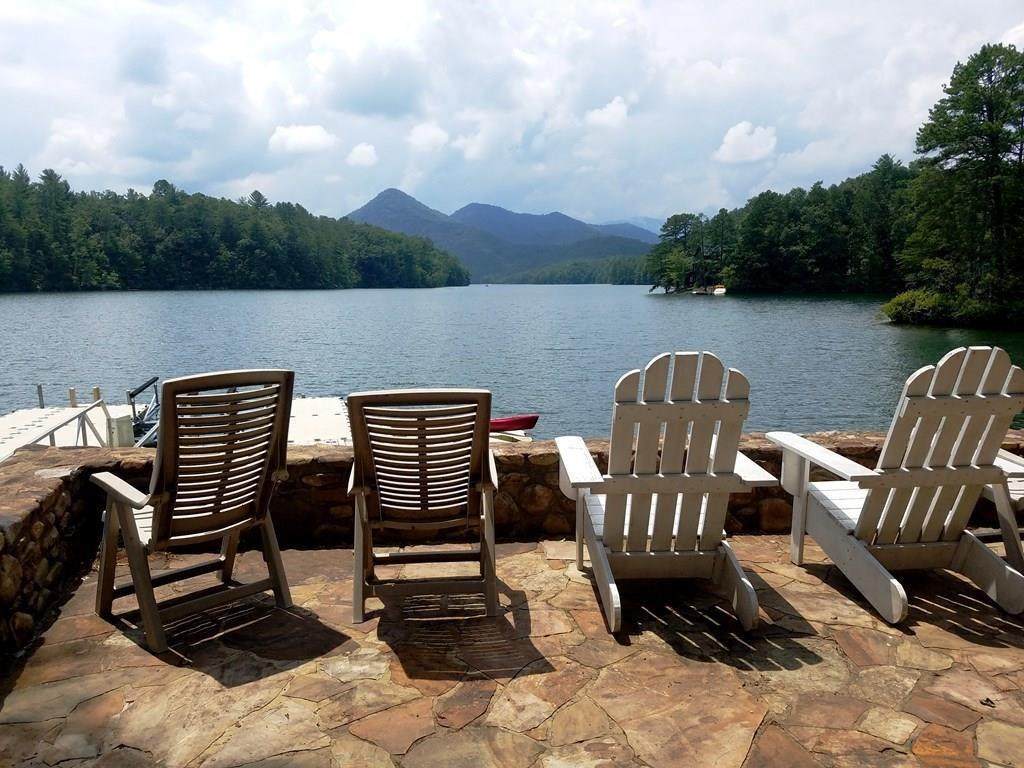 174 Pineywoods Trail - Photo 1