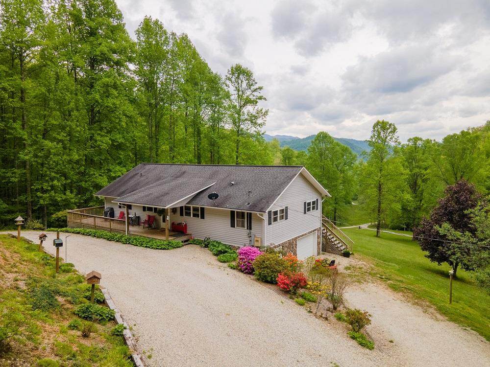 854 Hampton Branch Rd - Photo 1
