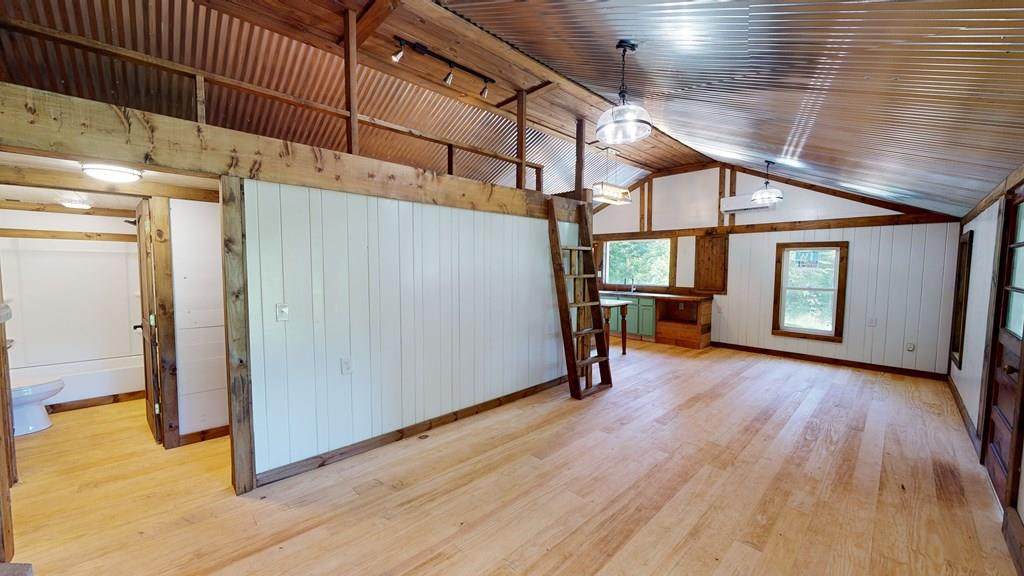 541 River Hills Road - Photo 1