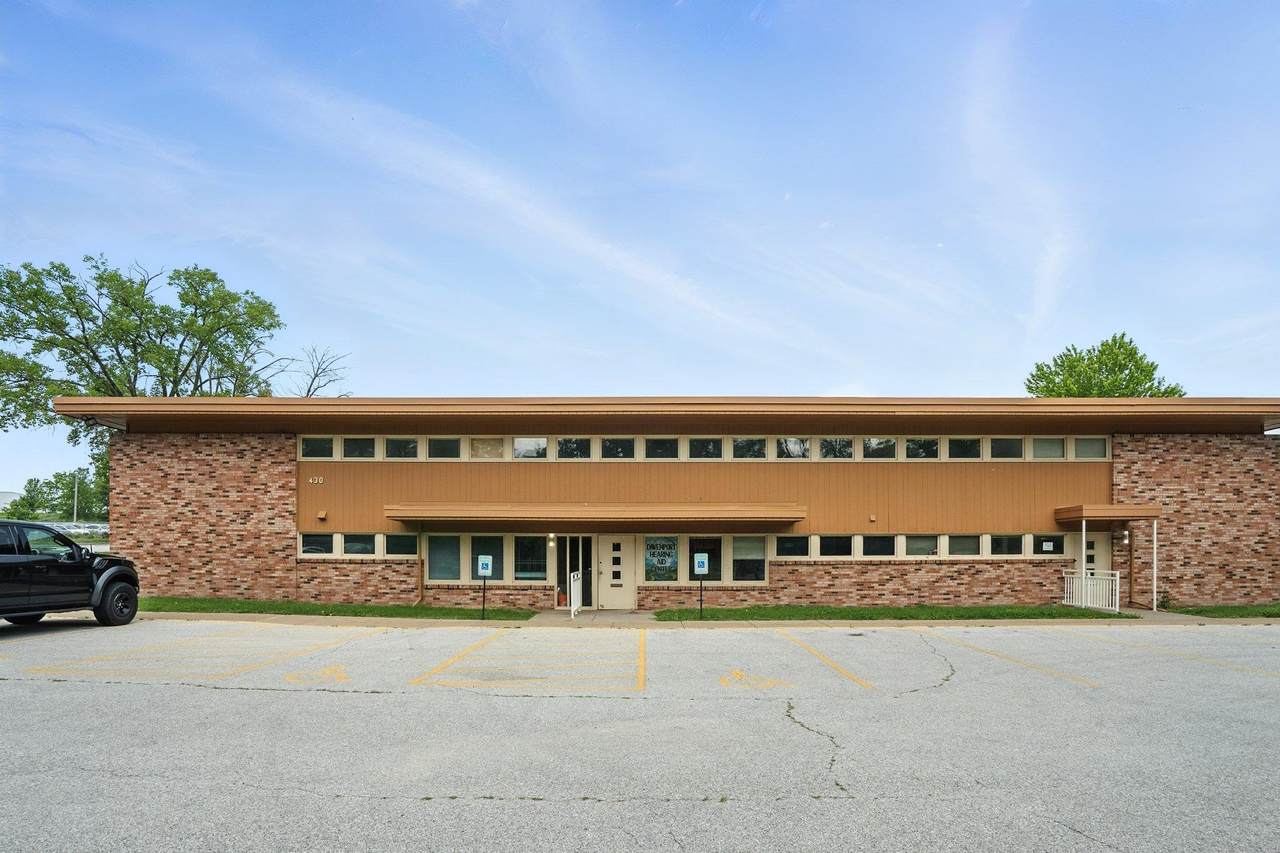 430 35TH Street - Photo 1