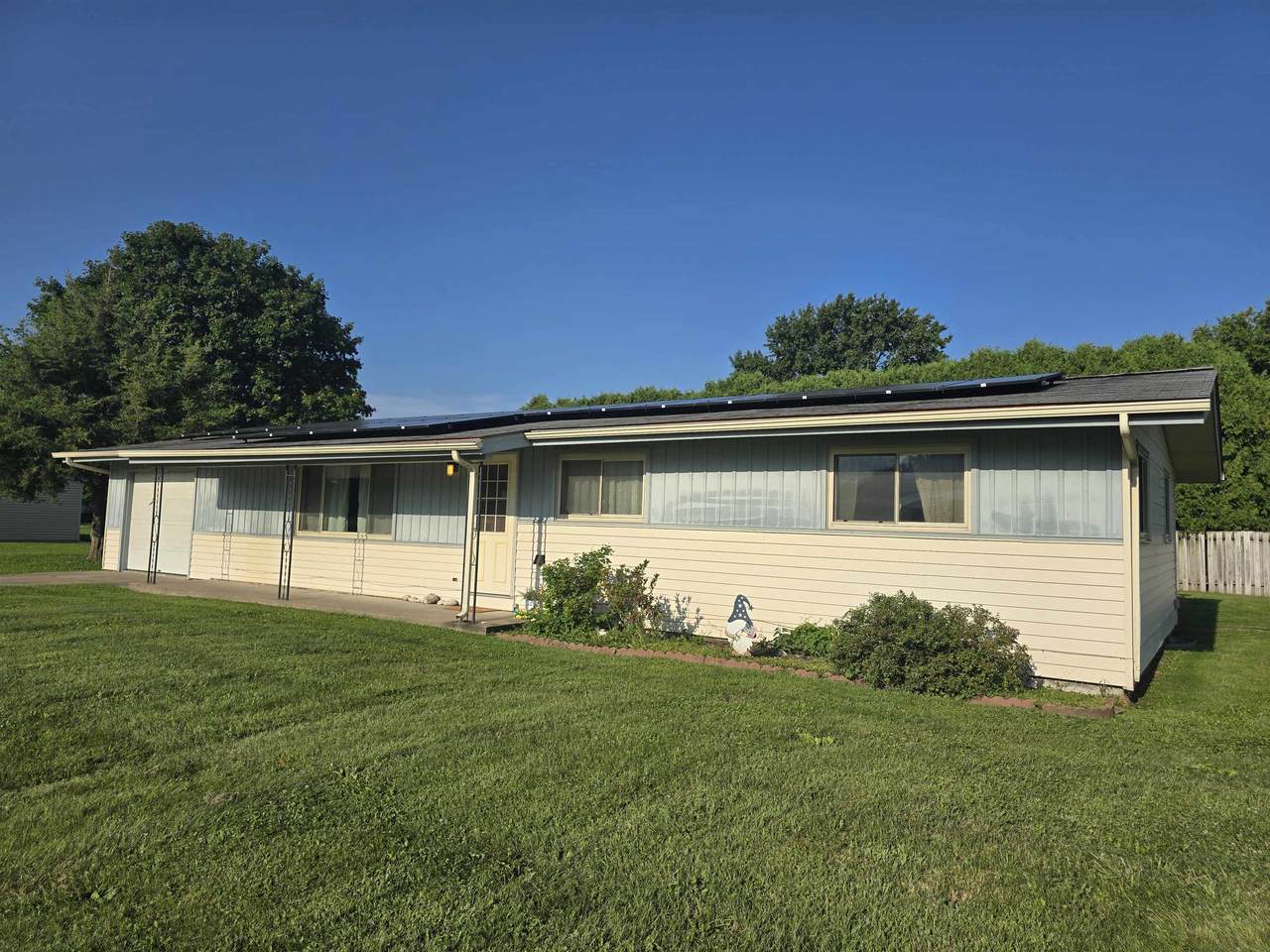 319 Rogers Road - Photo 1