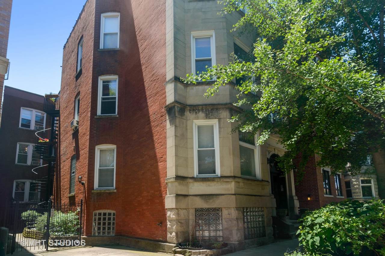725 Aldine Avenue - Photo 1