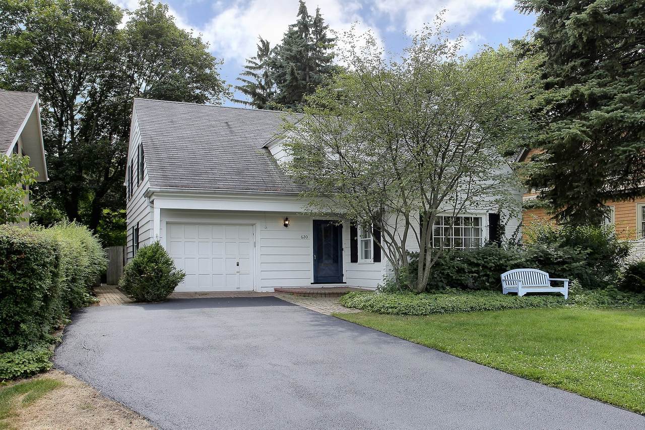 620 Wayland Avenue - Photo 1