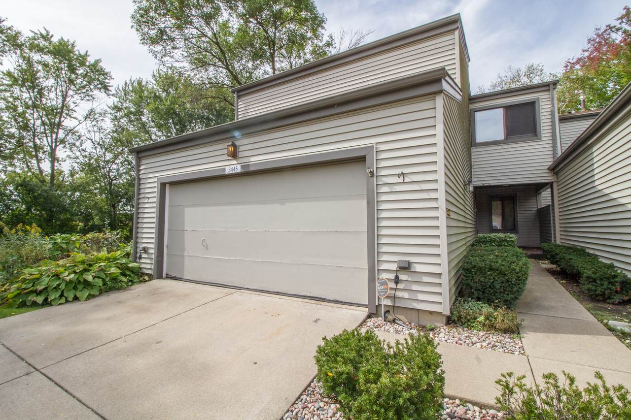 3445 Golfview Drive - Photo 1