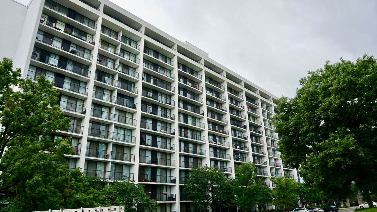 2015 Finley Road - Photo 1