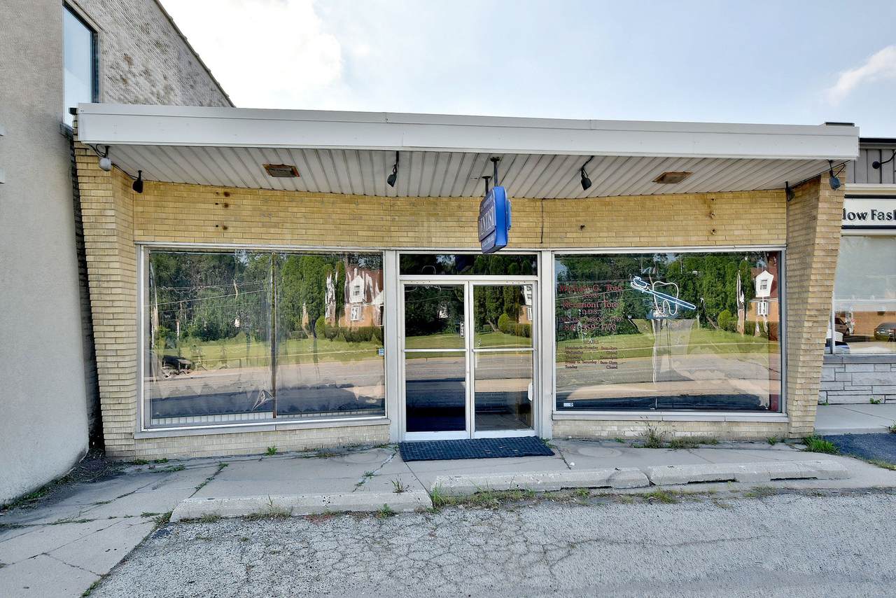 124 Northwest Highway - Photo 1