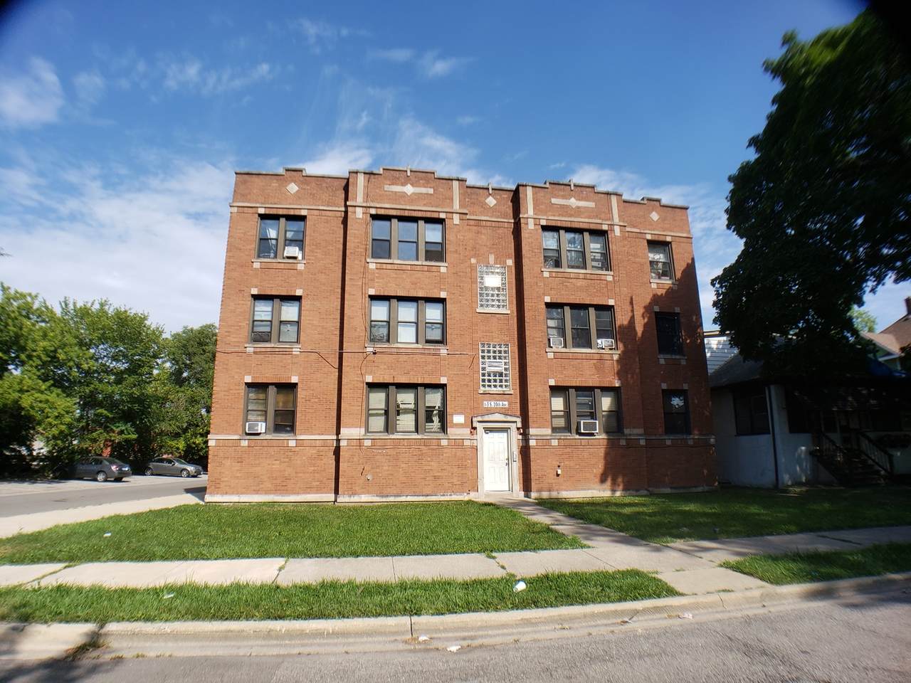 1914 Railroad Avenue - Photo 1