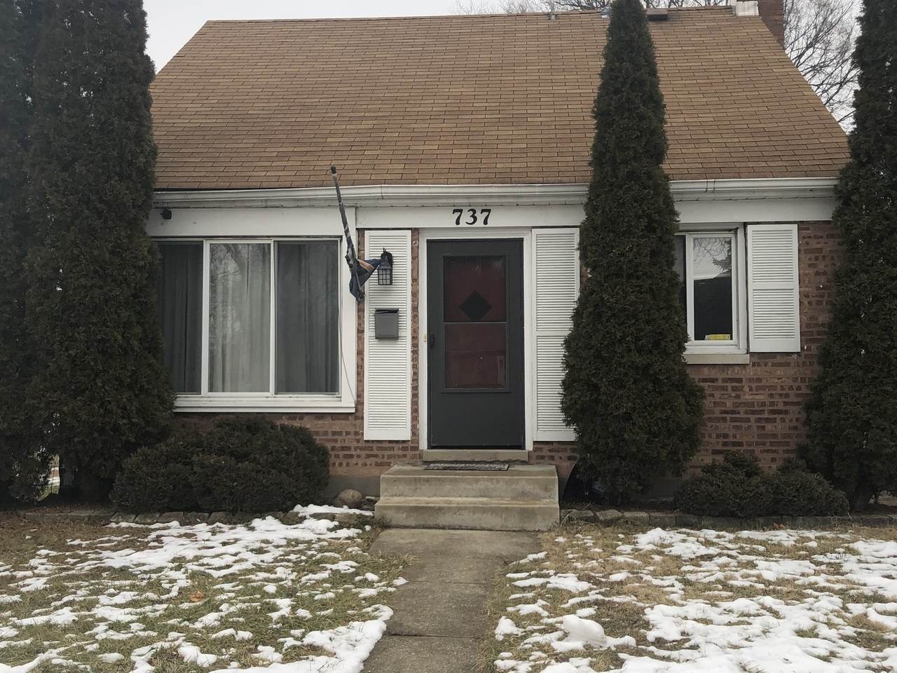 737 Bristol Avenue - Photo 1