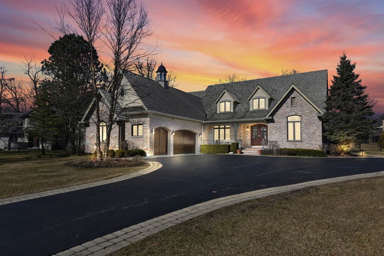 2560 Forest Glen Trail - Photo 1