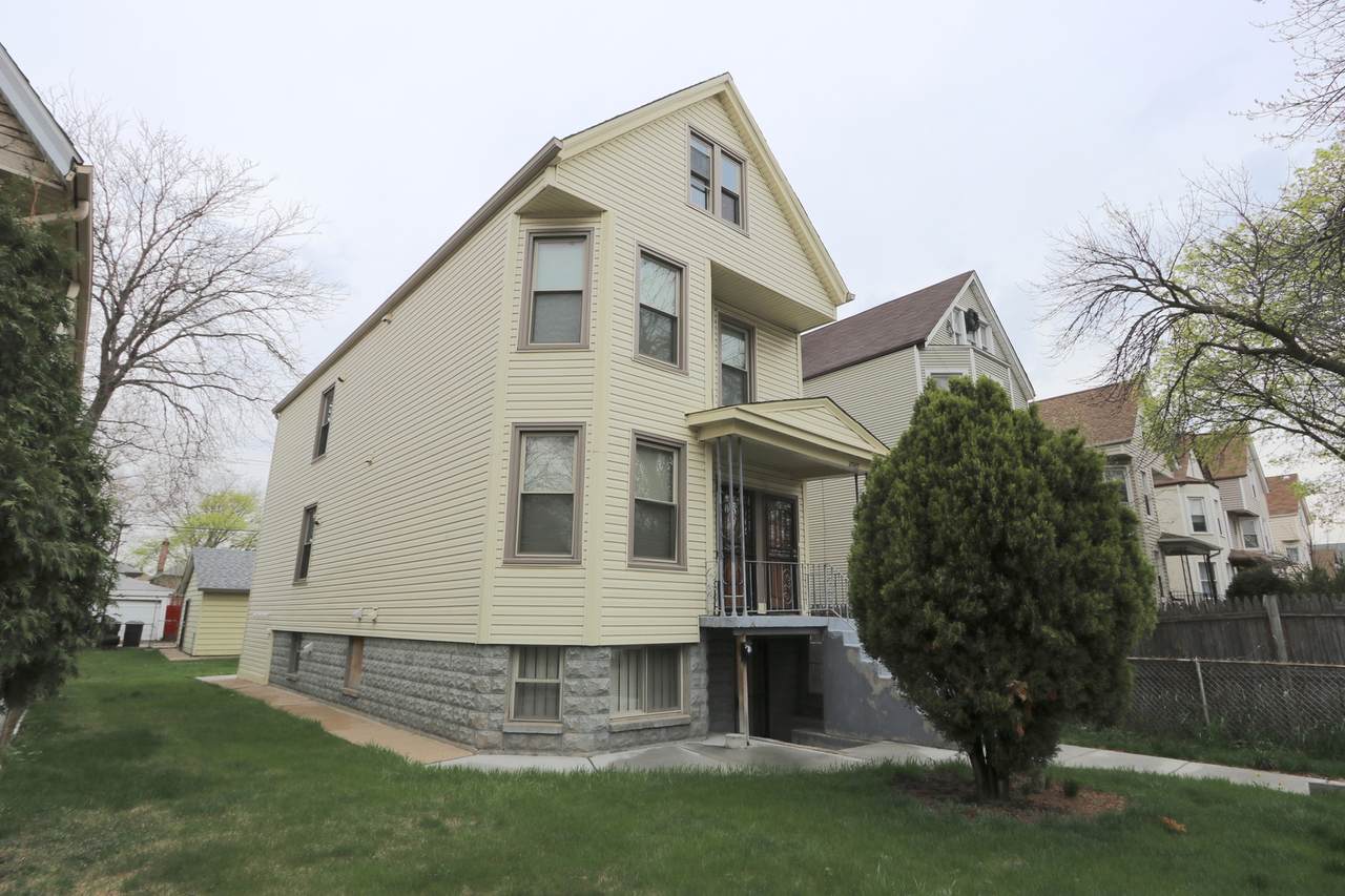 2040 Laramie Avenue - Photo 1
