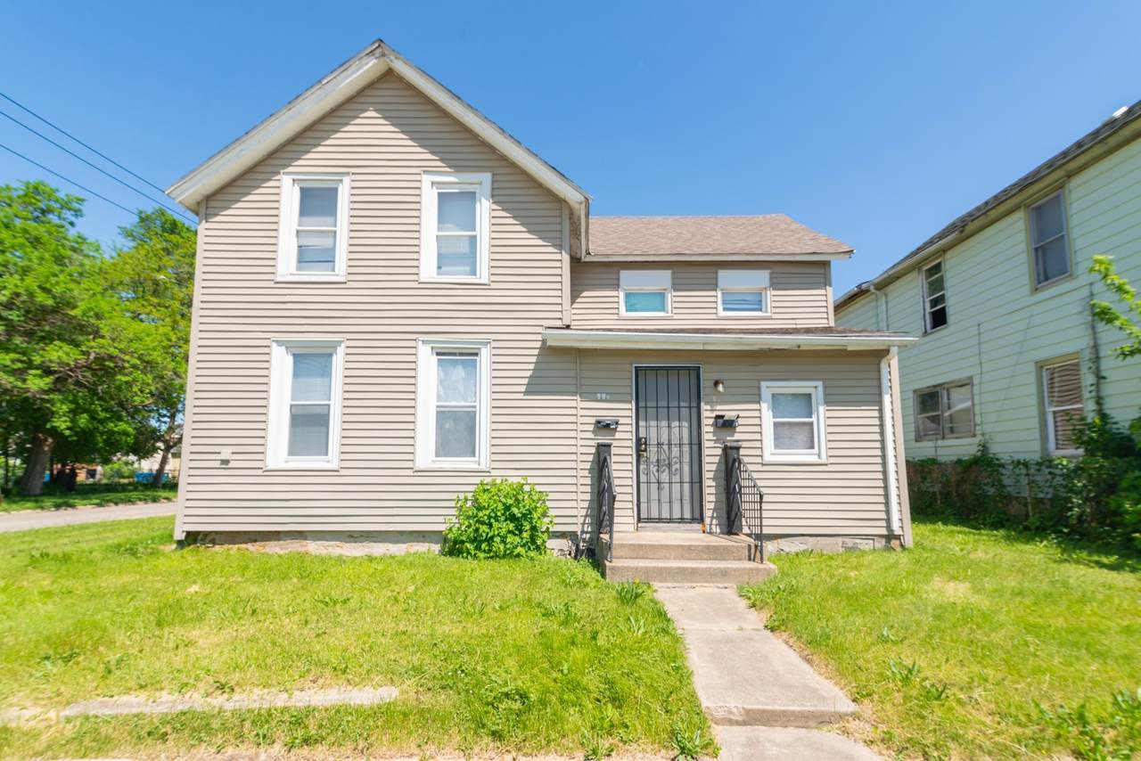 592 Dearborn Avenue - Photo 1