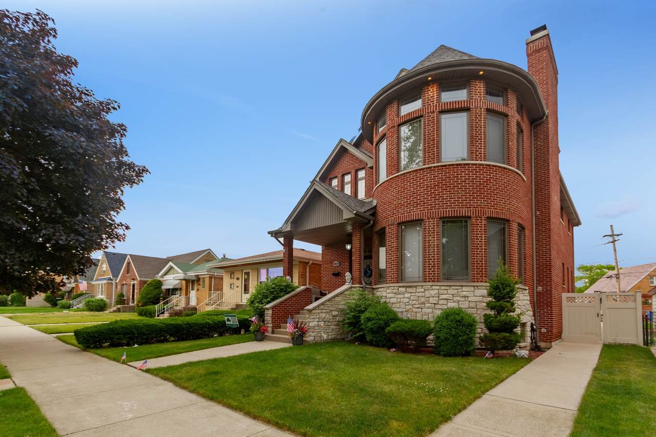3827 Ottawa Avenue - Photo 1