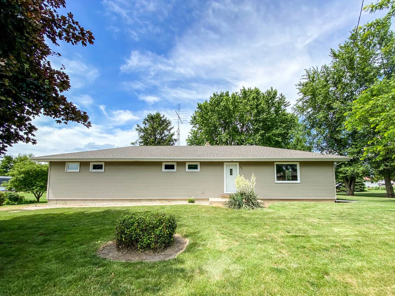 606 Main Street - Photo 1