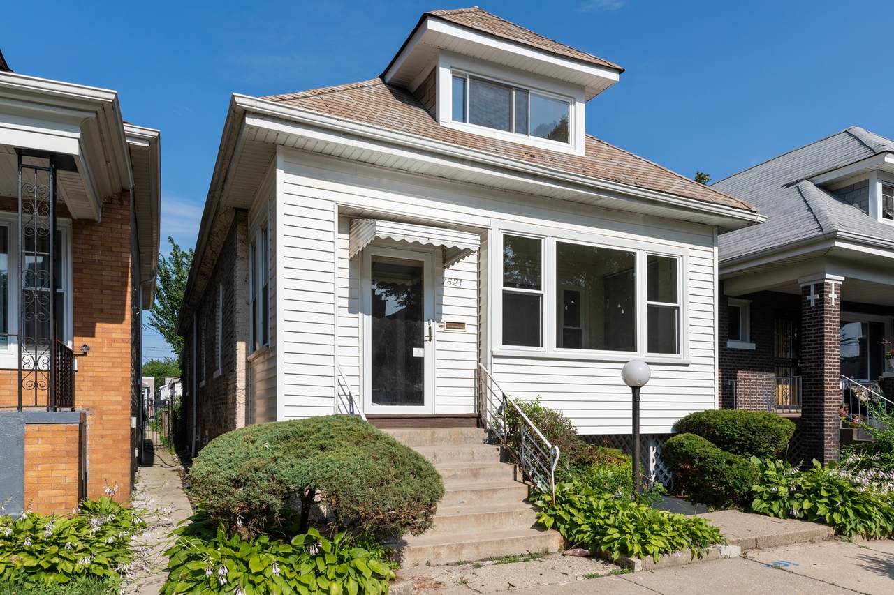 7521 Eberhart Avenue - Photo 1