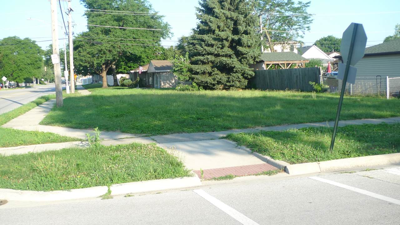 10660 Princess Avenue - Photo 1