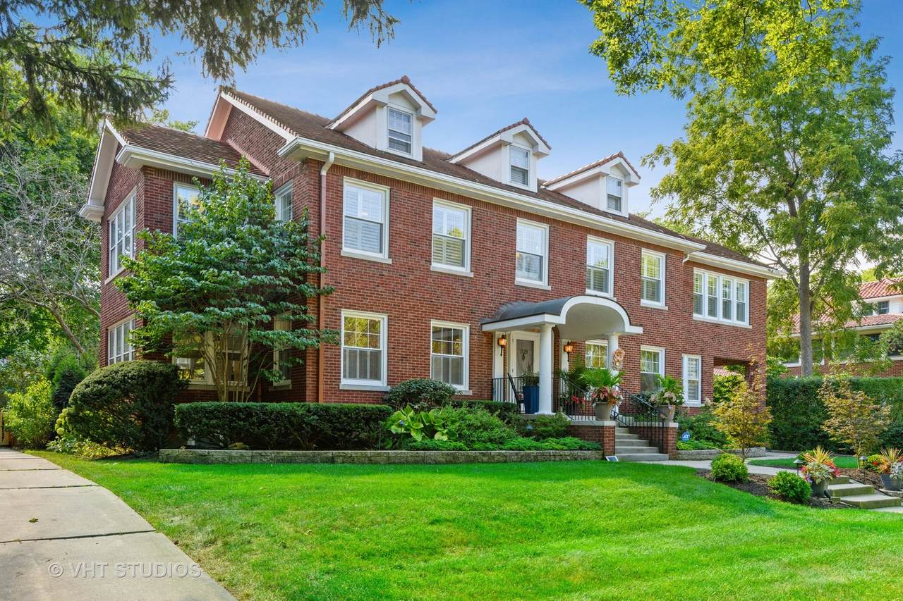 1129 Sheridan Road - Photo 1