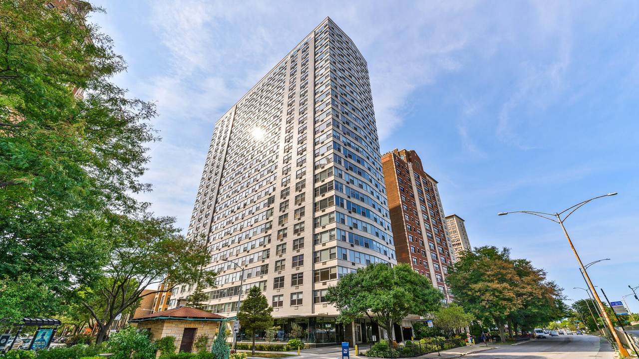 3900 Lake Shore Drive - Photo 1