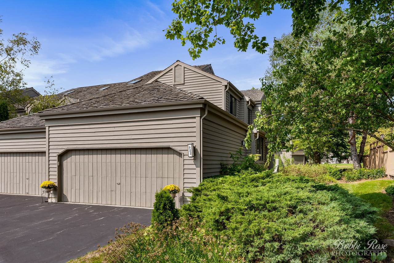 922 Longmeadow Court - Photo 1