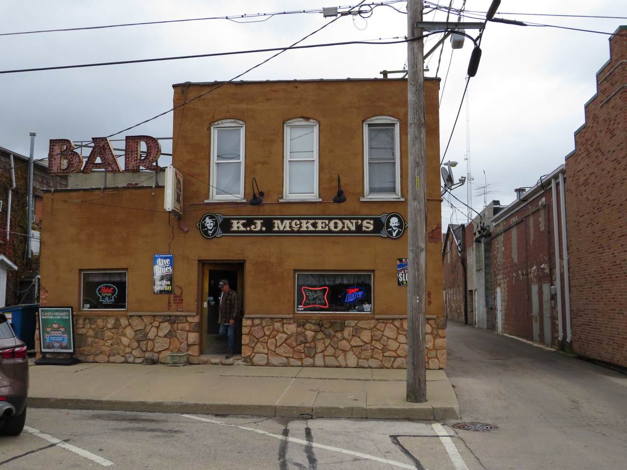 115 Wauponsee Street - Photo 1