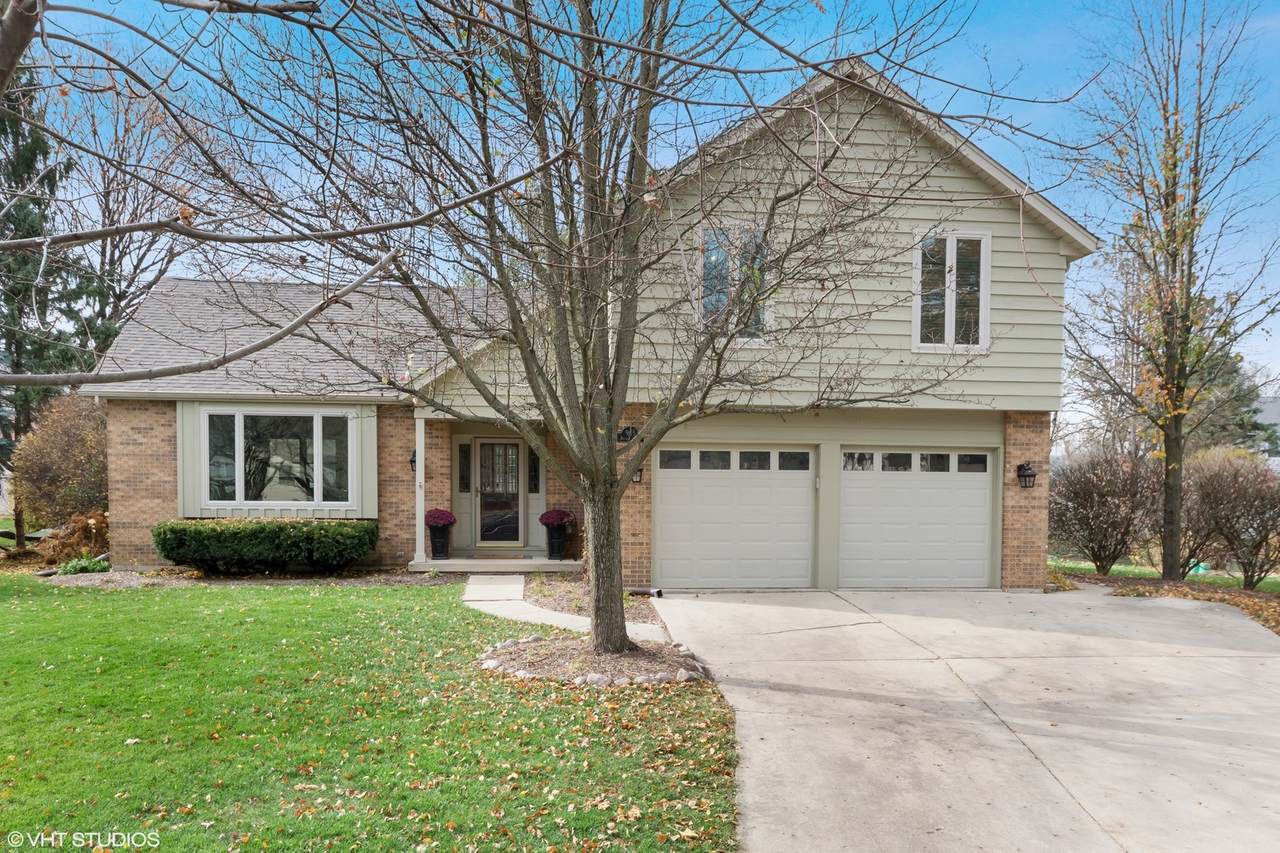 985 Belaire Court - Photo 1