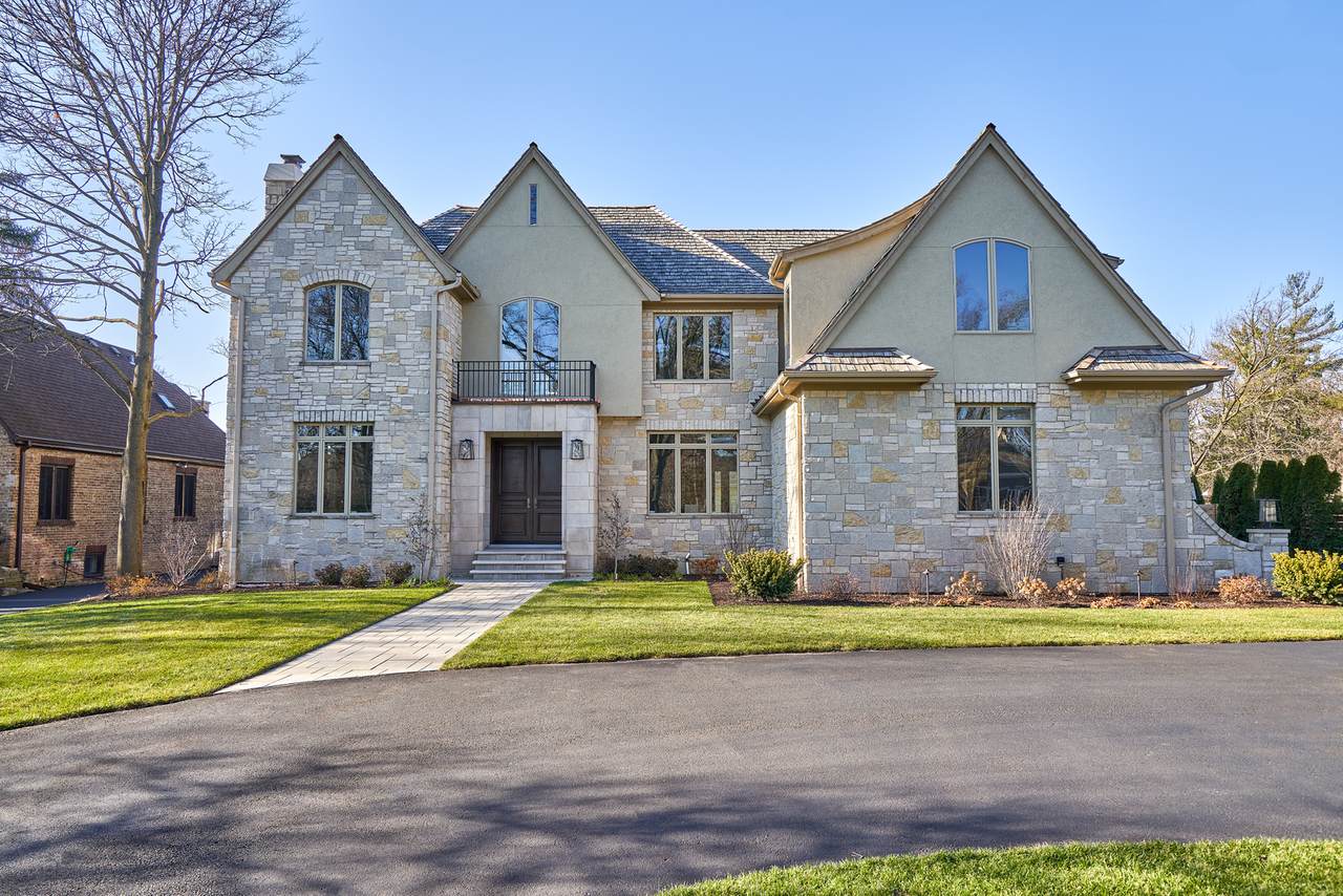 1304 Stratford Road - Photo 1
