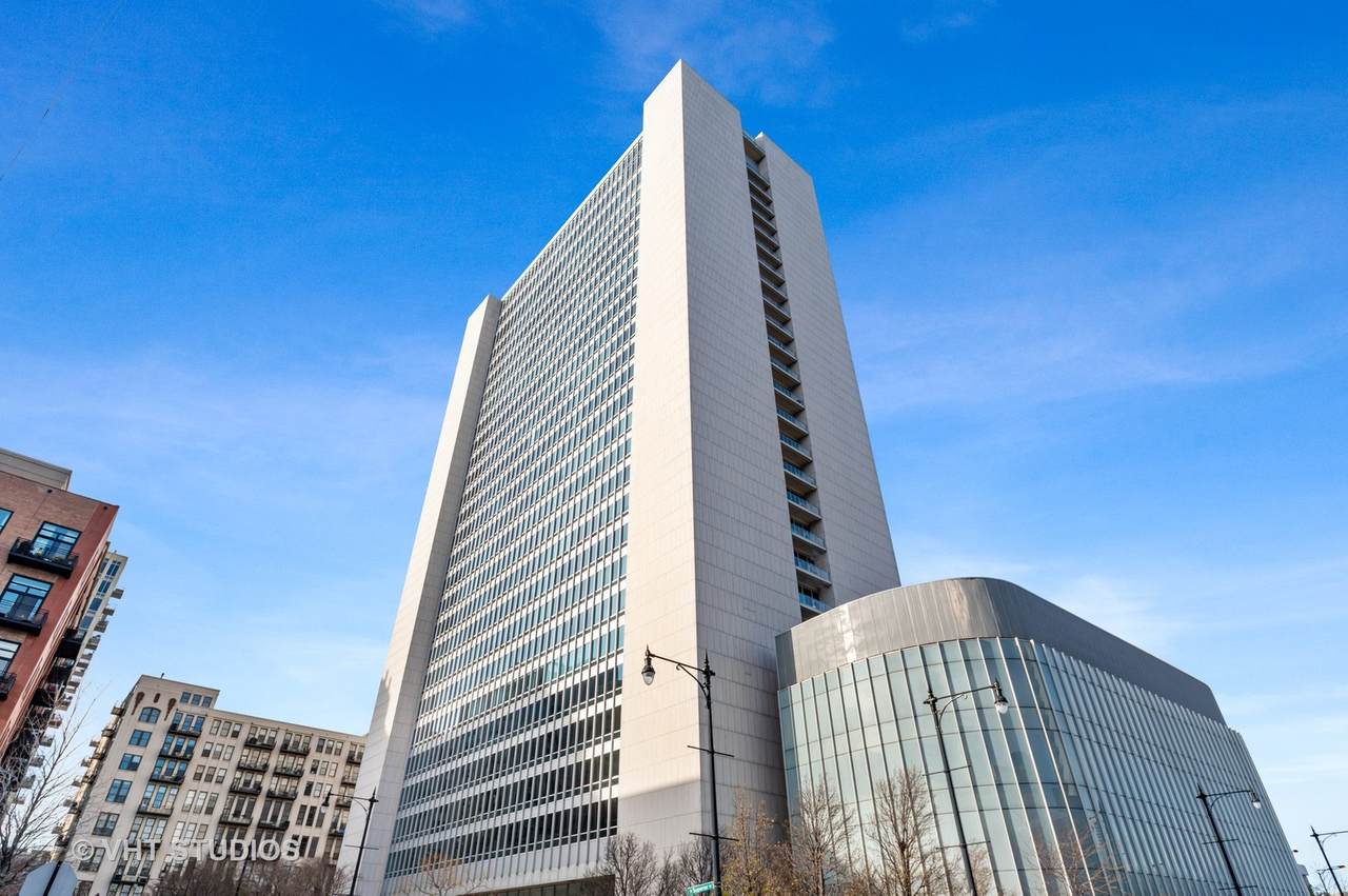 500 Superior Street - Photo 1