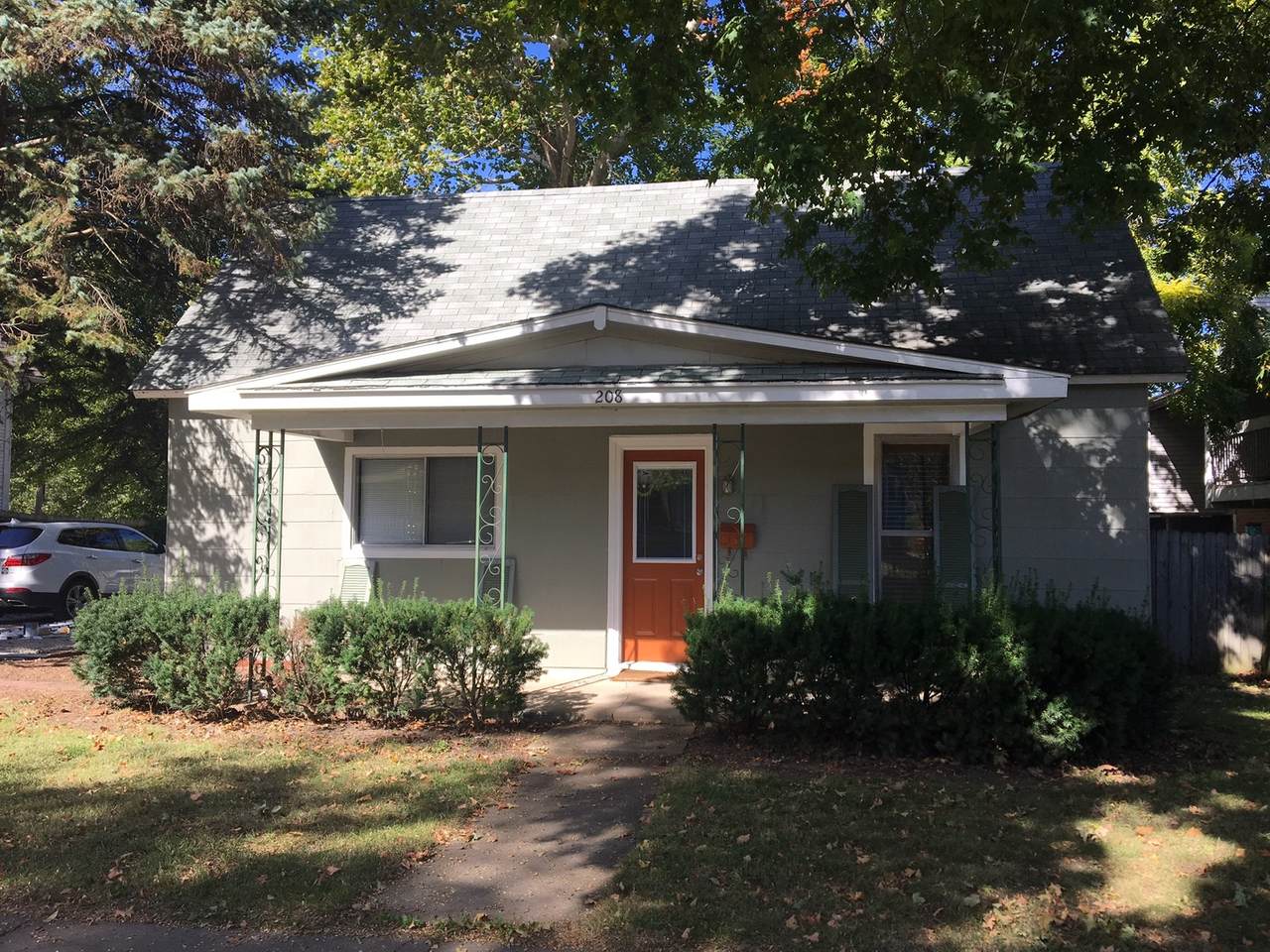 208 Charles Street - Photo 1