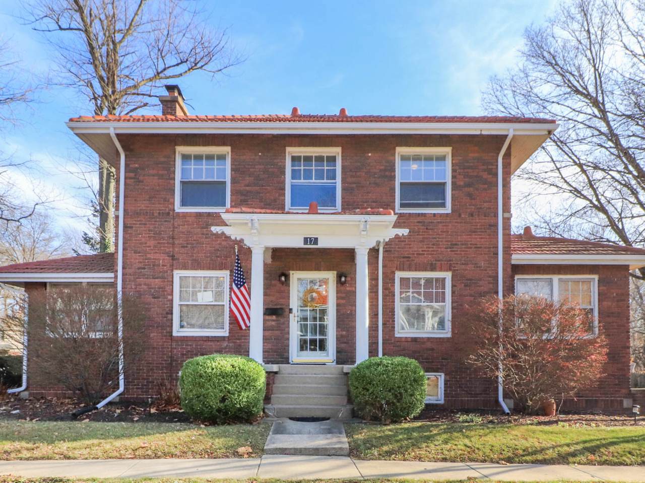 17 Broadway Place - Photo 1