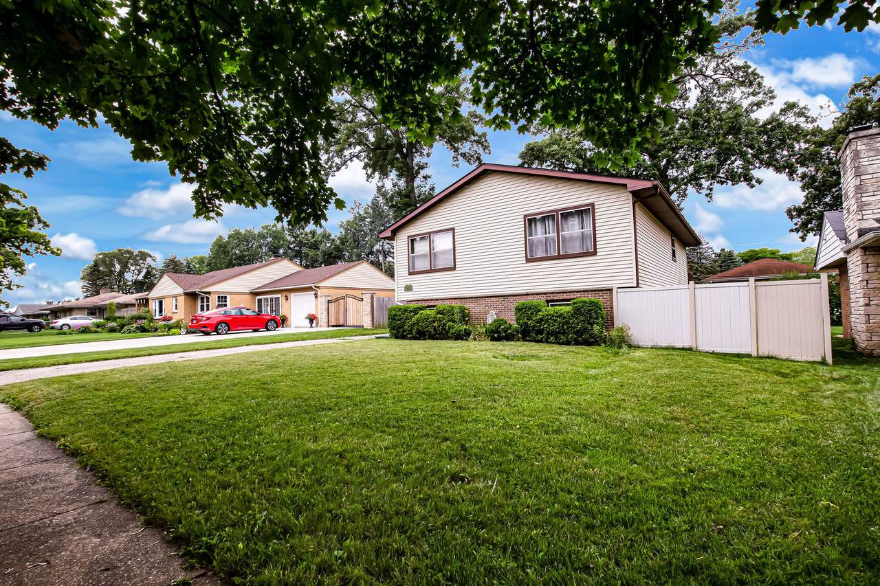 424 Berwick Boulevard - Photo 1