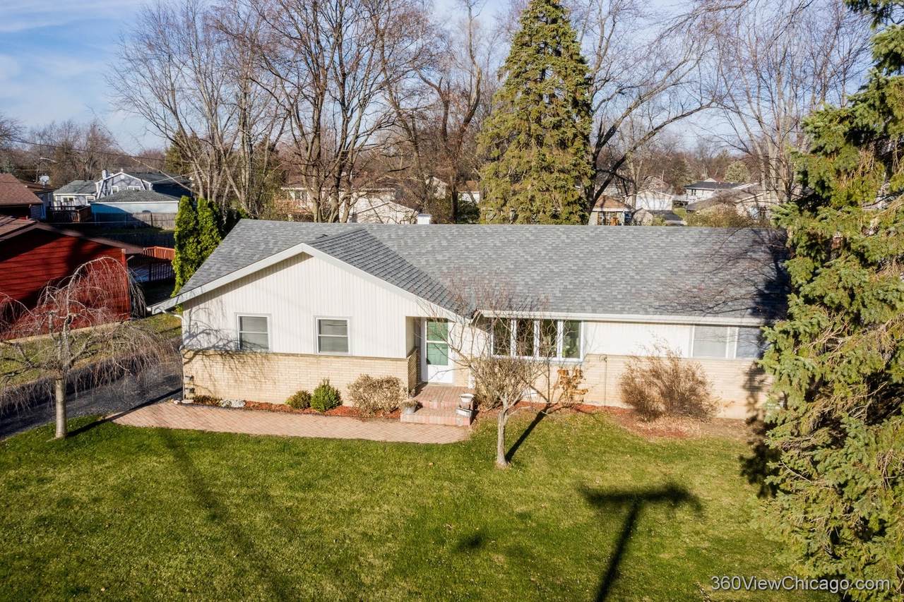 1700 Fairfield Road - Photo 1